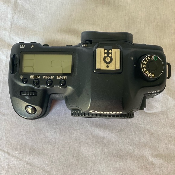 Canon 5D Mark II - Picture 7 of 9